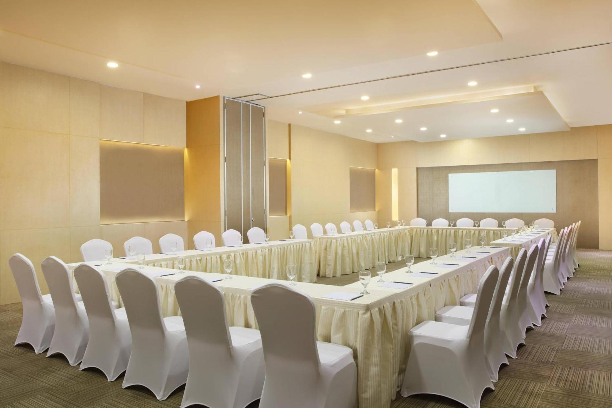 Four Points By Sheraton Medan Luaran gambar
