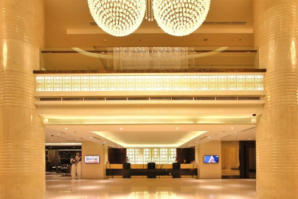 Four Points By Sheraton Medan Luaran gambar